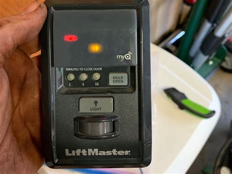 liftmaster garage door opener blinking yellow|why is my liftmaster blinking.